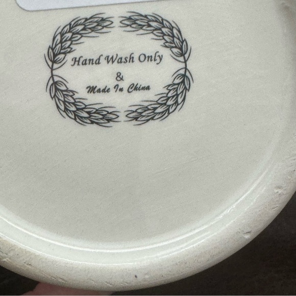 Chihuahua Mummy with Bats and Jack O’Lantern Ceramic Halloween Mug - Picture 12 of 12